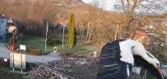 2025-03-25 21_56_31-Tyrawa Wołoska - gniazdo bocianie - YouTube - Maxthon.png
